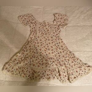 American Eagle Tan Floral and Lace Dress